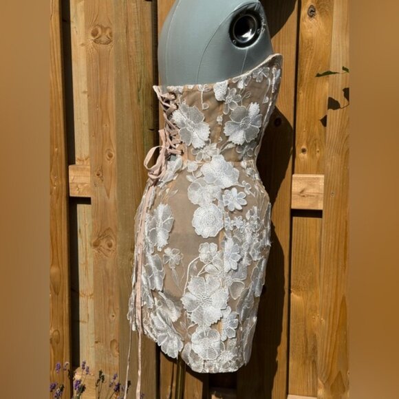 🆕 BRONX & BANCO 🧿 NWOT Jasmine Maraya White Mini Dress - Sz M US 6 - Picture 9 of 16